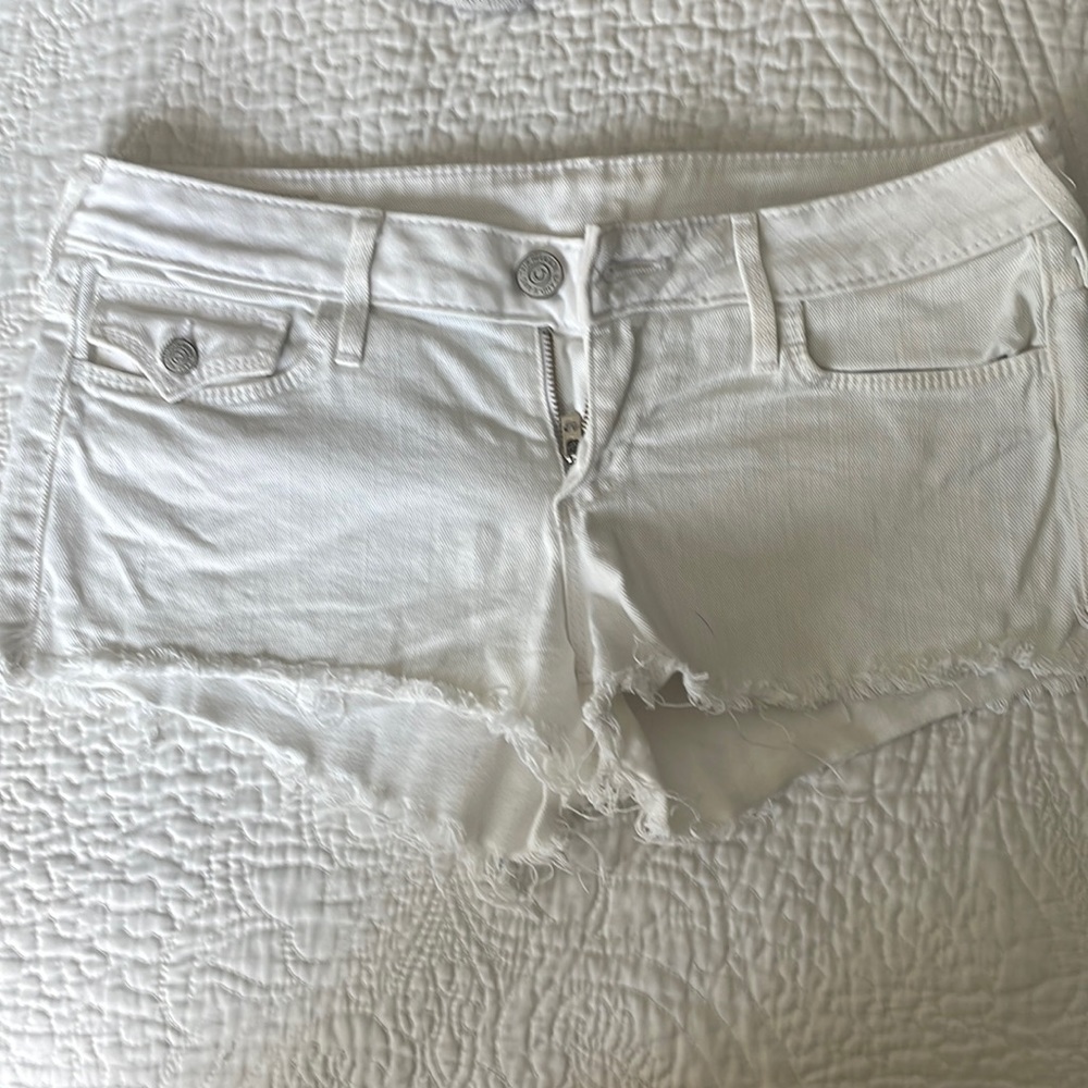 White true religion shorts